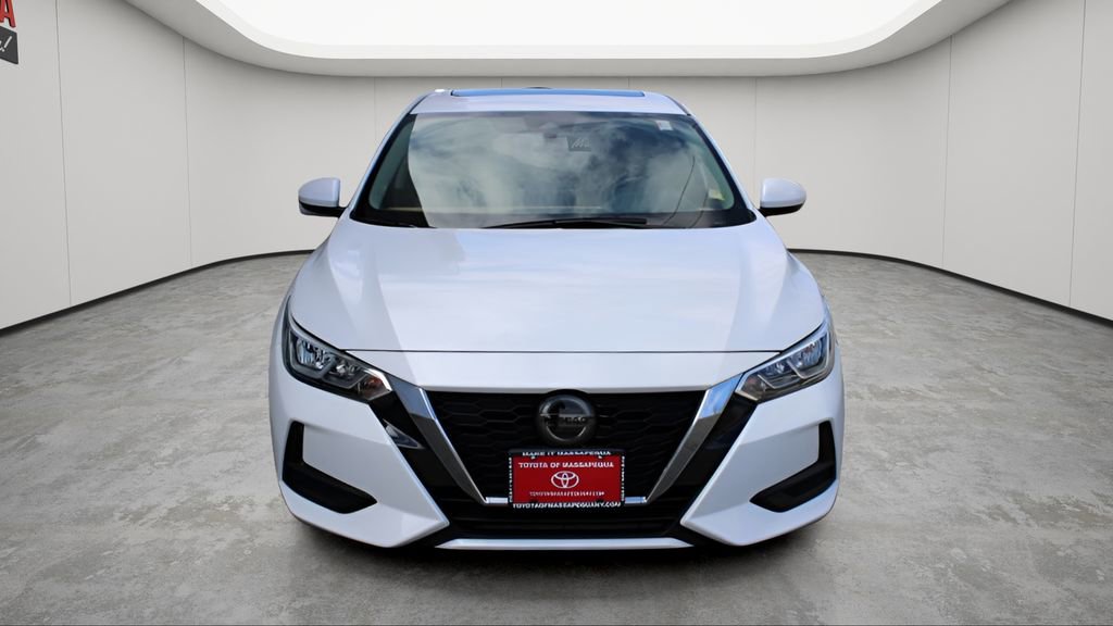 Used 2022 Nissan Sentra SV w/ SV Premium Package image 7