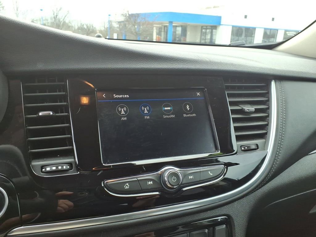 Used 2022 Buick Encore Preferred w/ Safety Package image 17