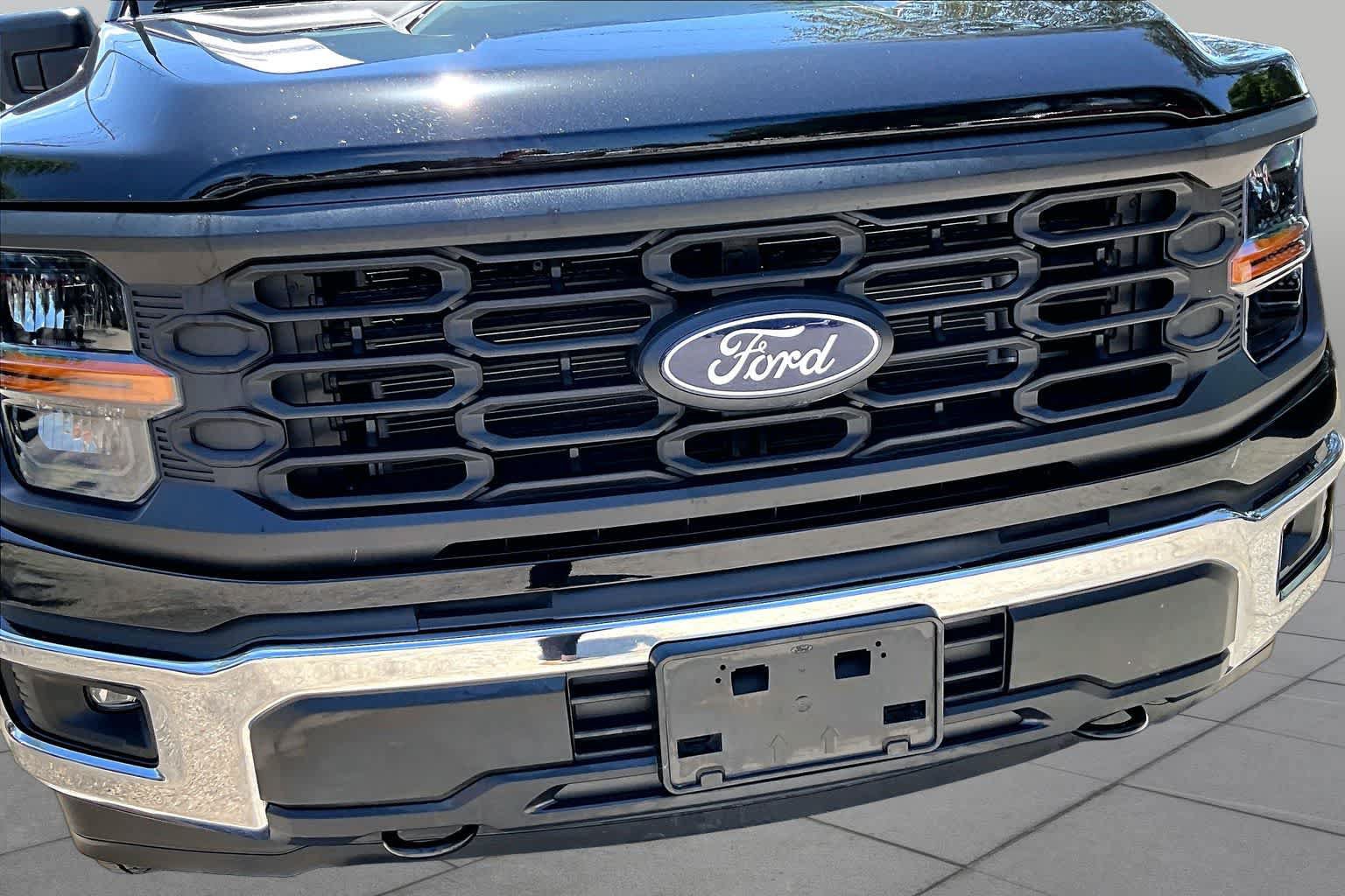 Used 2024 Ford F150 XL w/ Equipment Group 103A High AWD/4WD image 28