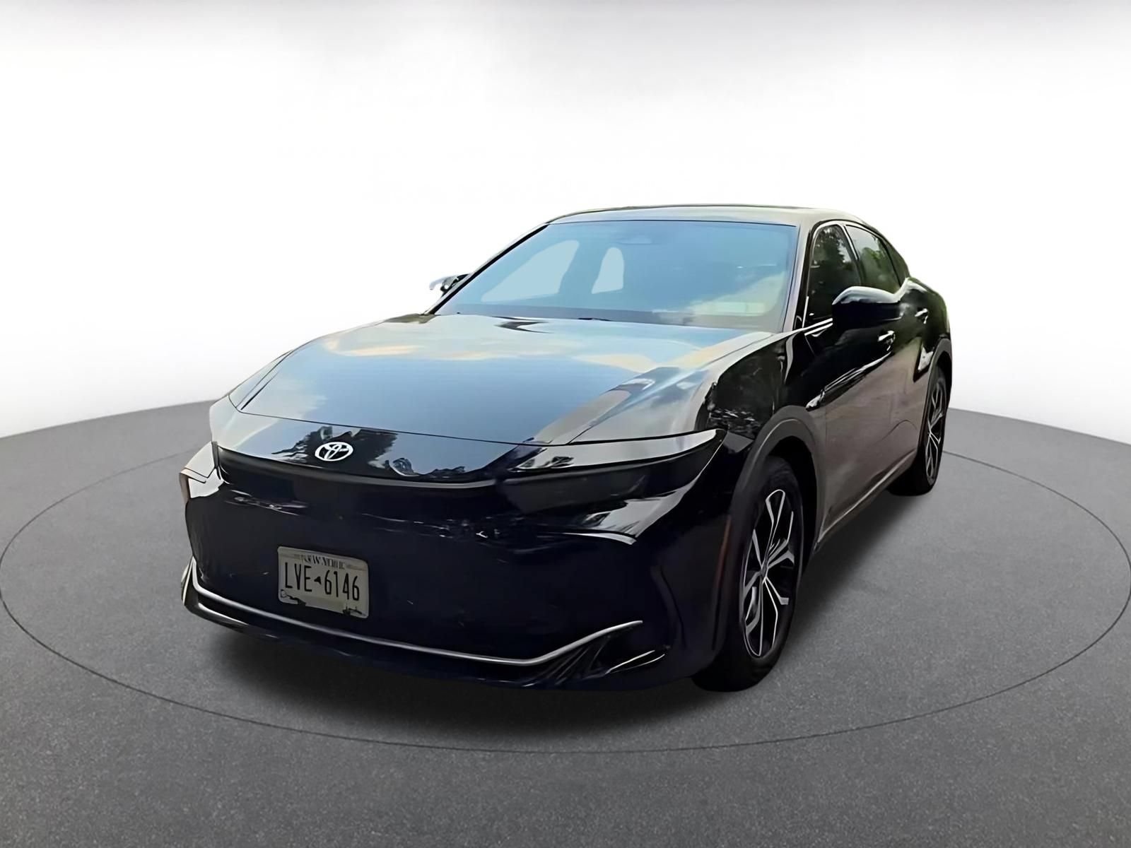 Used 2025 Toyota Crown AWD/4WD image 10