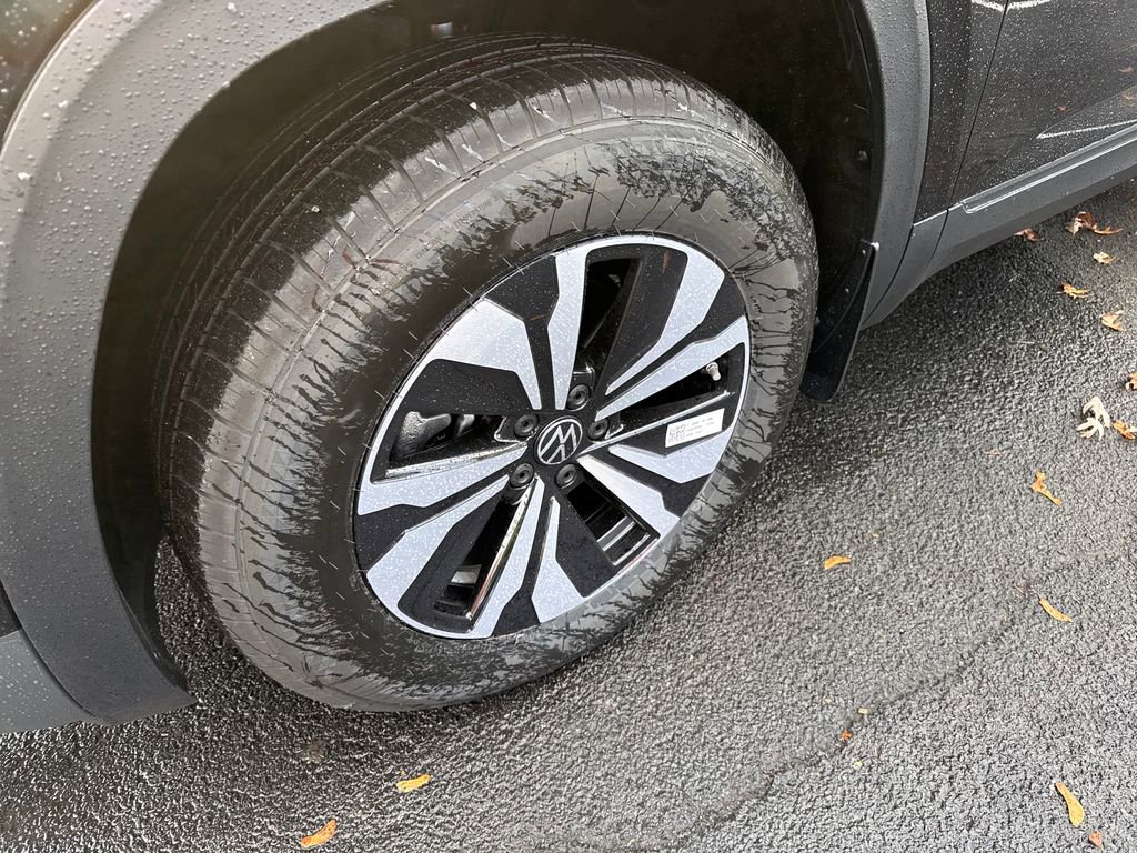 New 2026 Volkswagen Atlas Cross Sport SE video 2