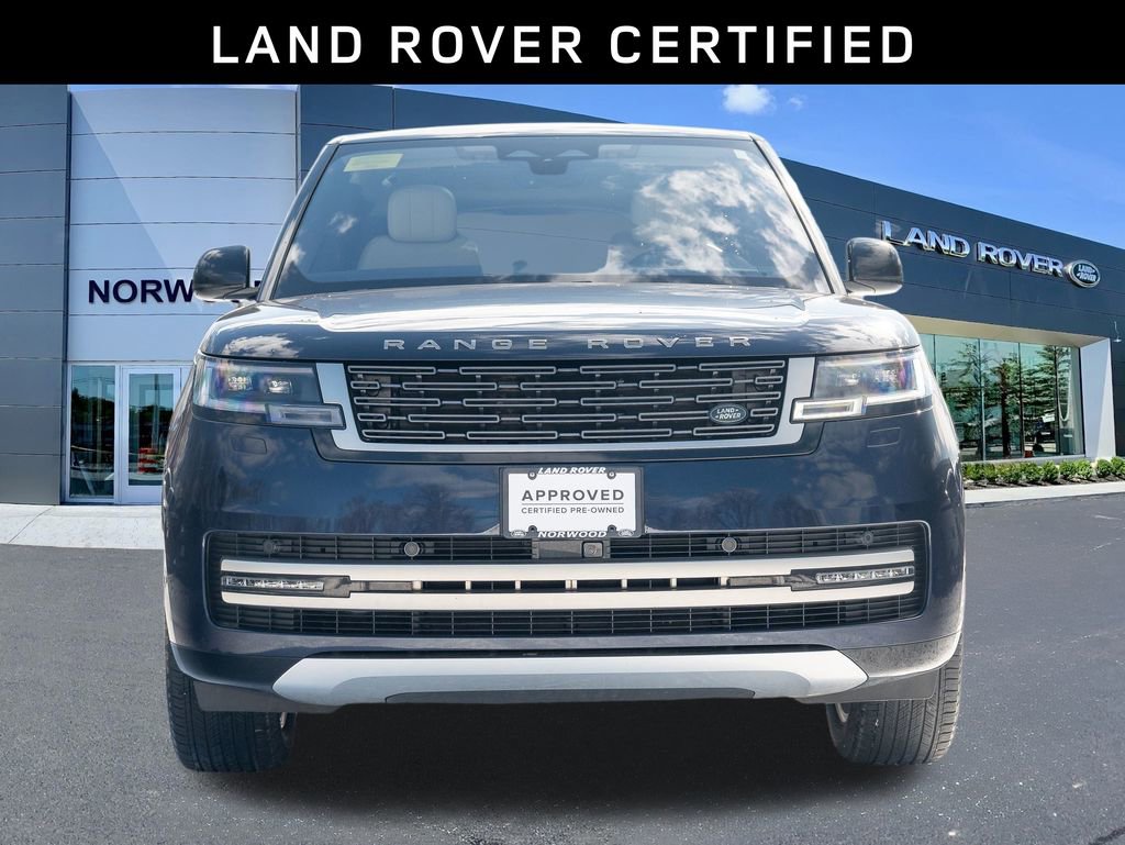 Certified 2023 Land Rover Range Rover SE image 2