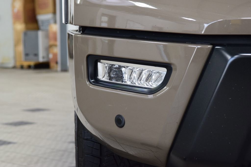 Used 2024 Nissan Titan PRO-4X w/ Pro-4x Convenience Package image 12