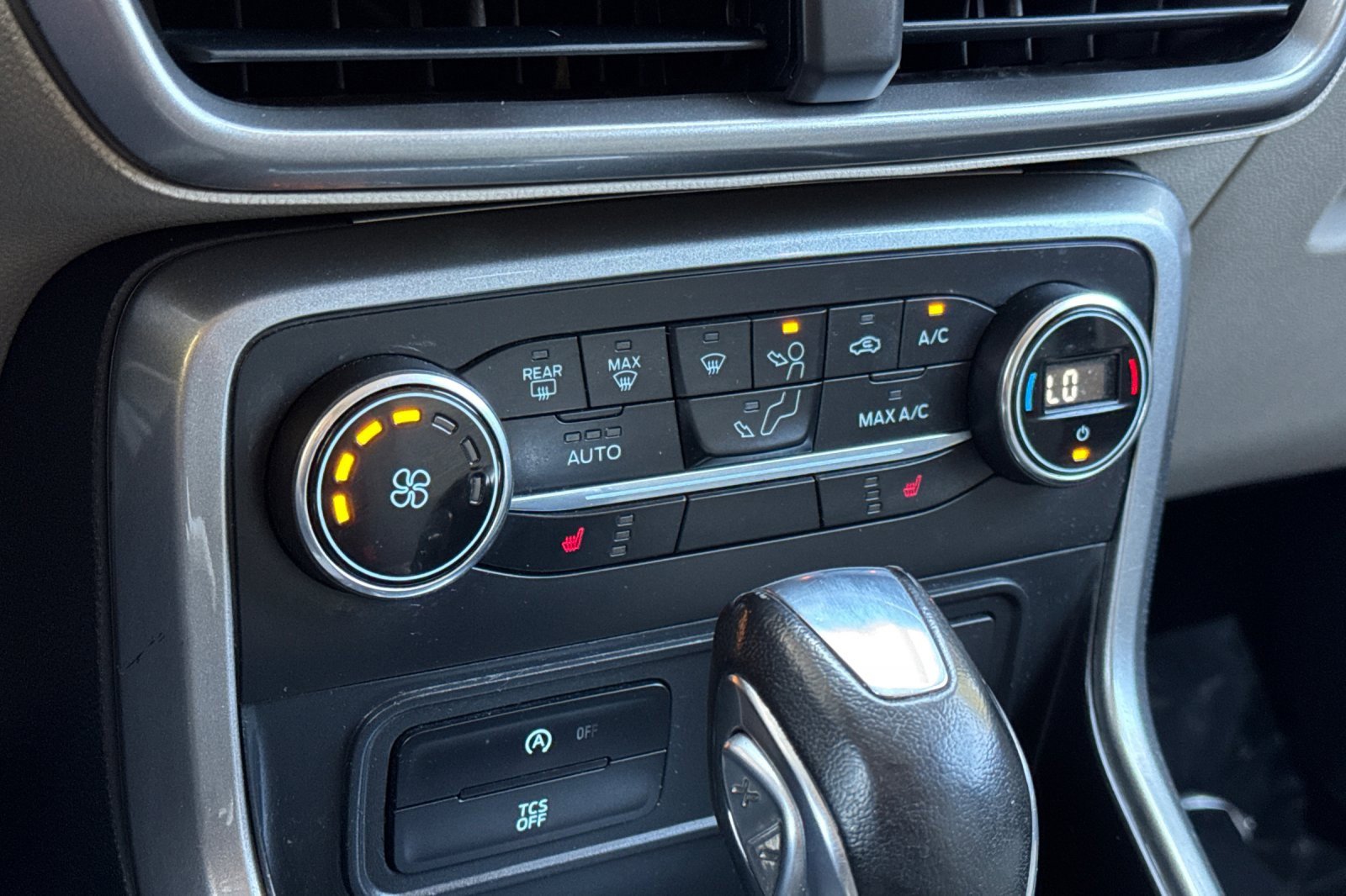 Used 2020 Ford EcoSport SE w/ SE Convenience Package image 20