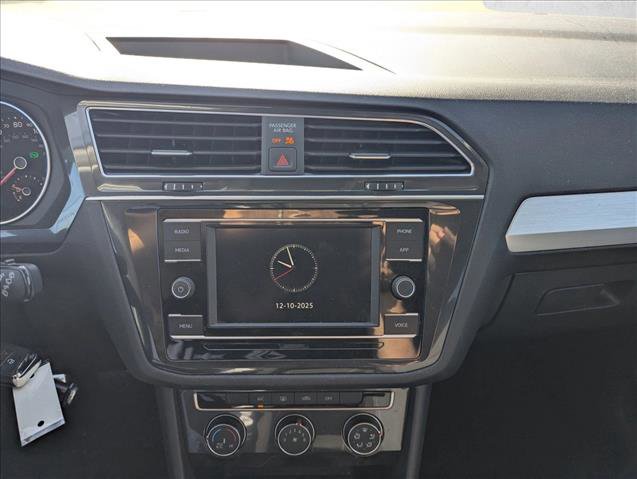 Used 2021 Volkswagen Tiguan S image 11