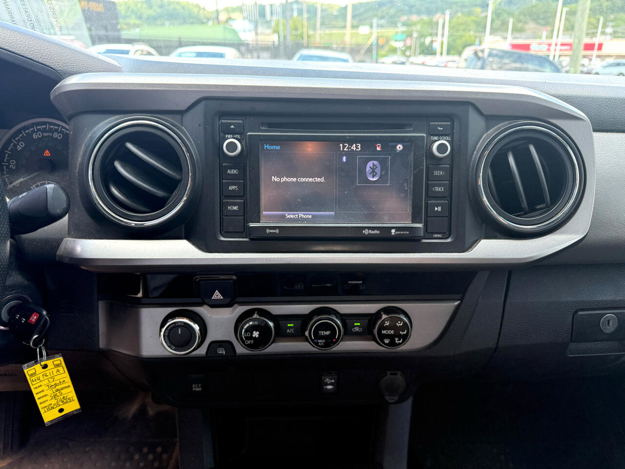 Used 2017 Toyota Tacoma SR5 image 10