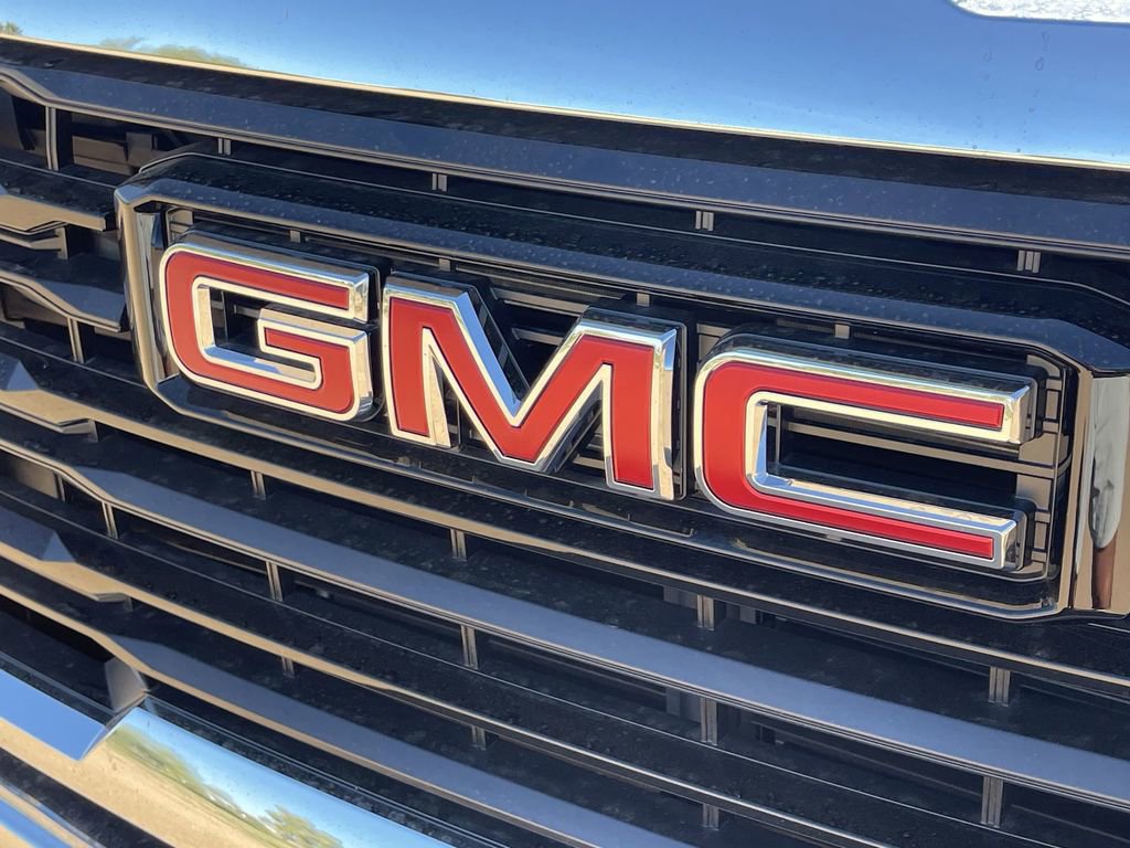 Used 2026 GMC Sierra 2500 Pro image 32