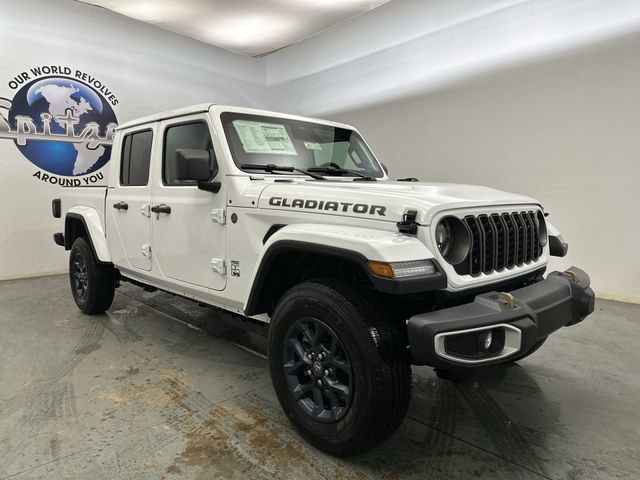 New 2026 Jeep Gladiator Sport AWD/4WD image 11