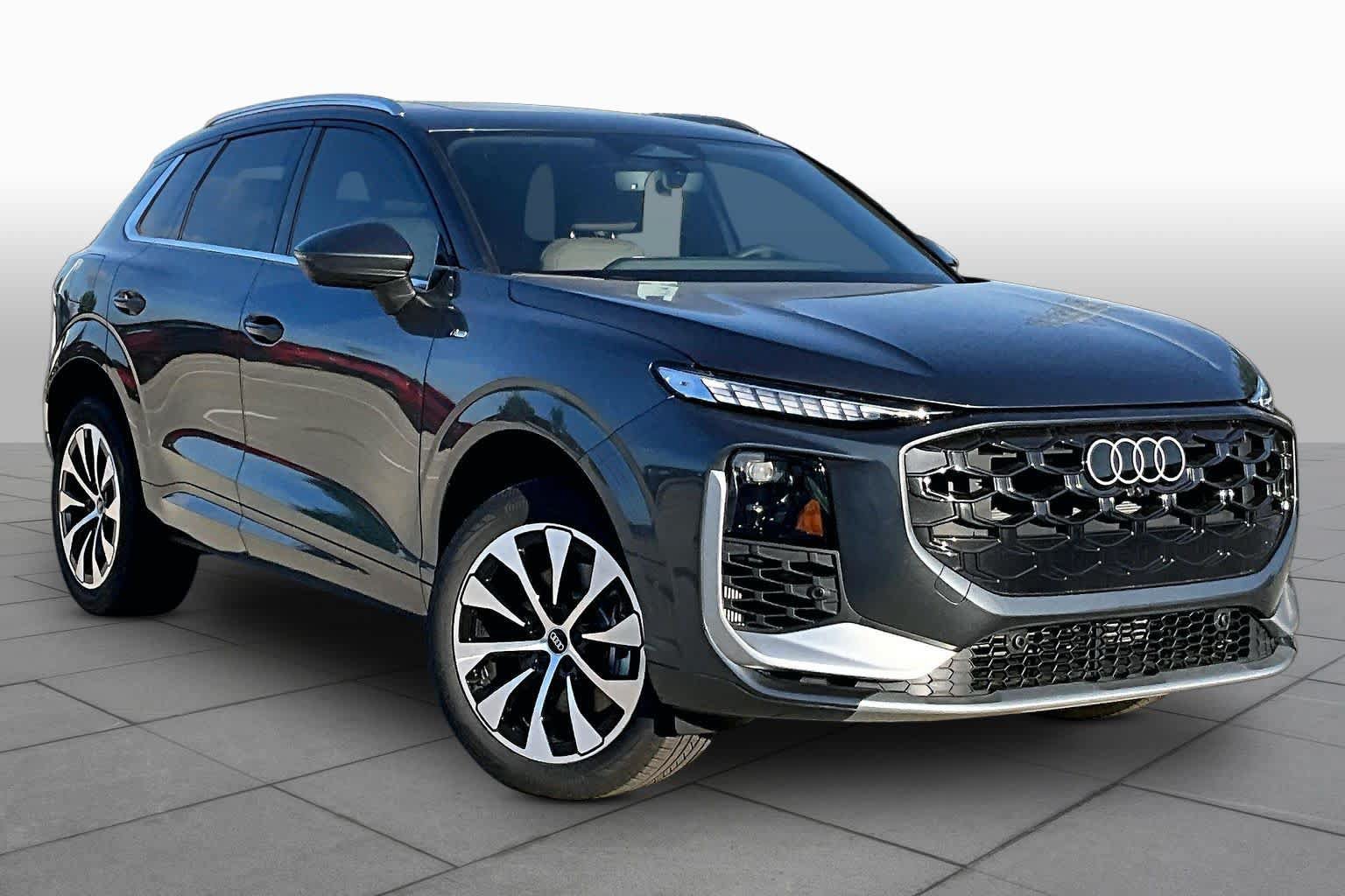 New 2026 Audi Q3 quattro 2.0T AWD/4WD image 2