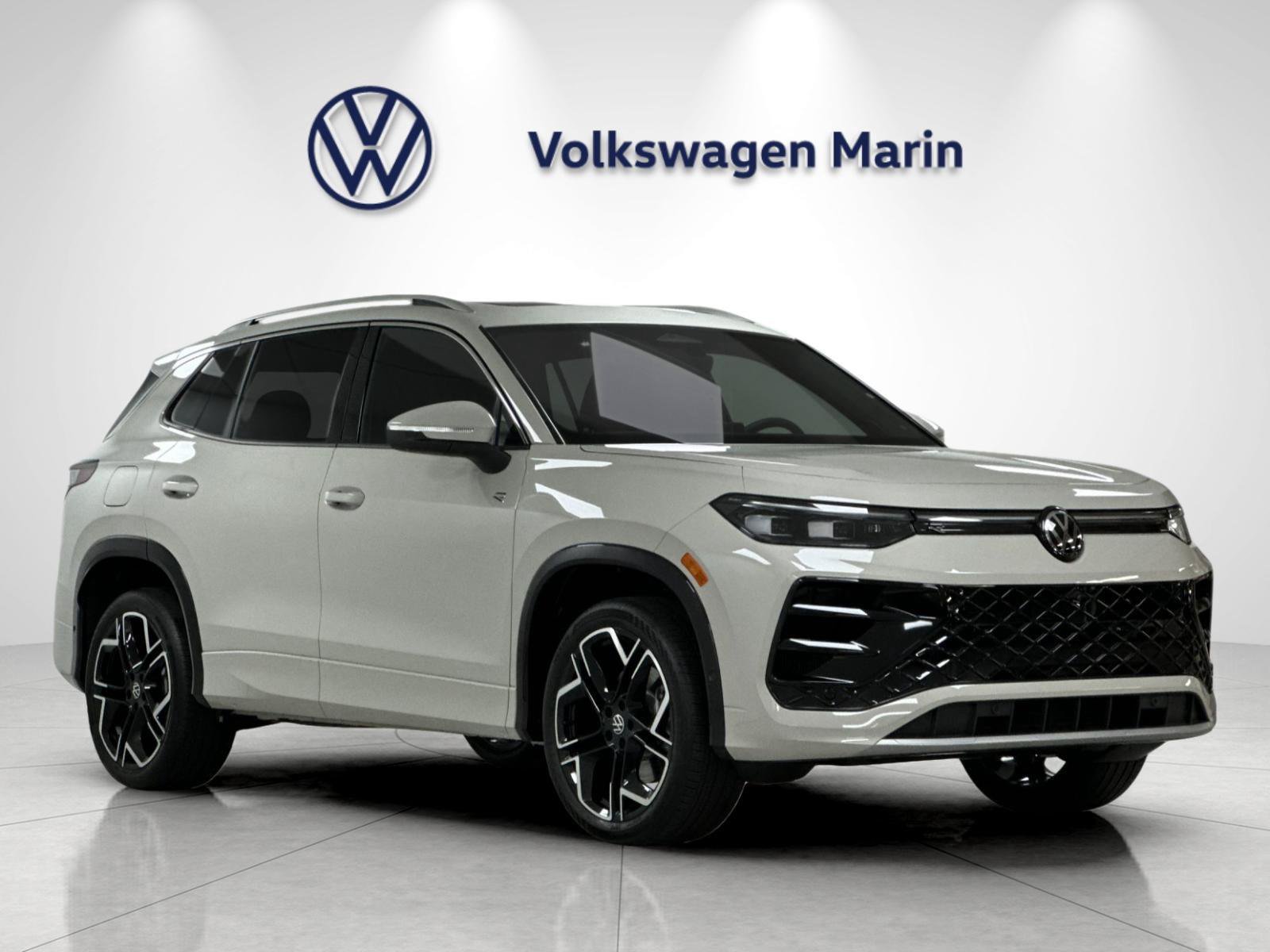 New 2026 Volkswagen Tiguan SEL R-Line AWD/4WD image 7