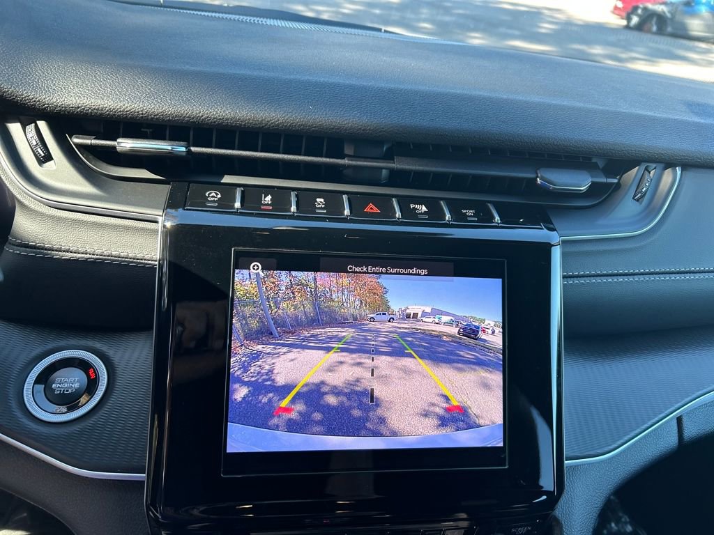 New 2025 Jeep Grand Cherokee L Altitude image 16