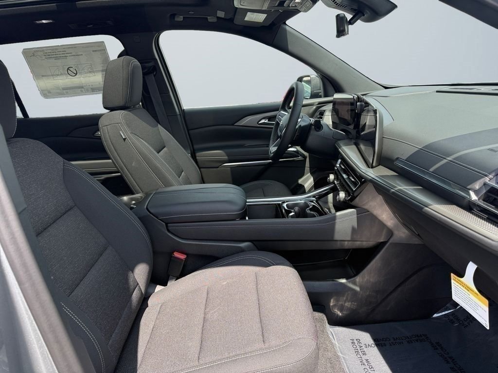 New 2026 Chevrolet Traverse LT w/ Sun and Wheel Package AWD/4WD image 15