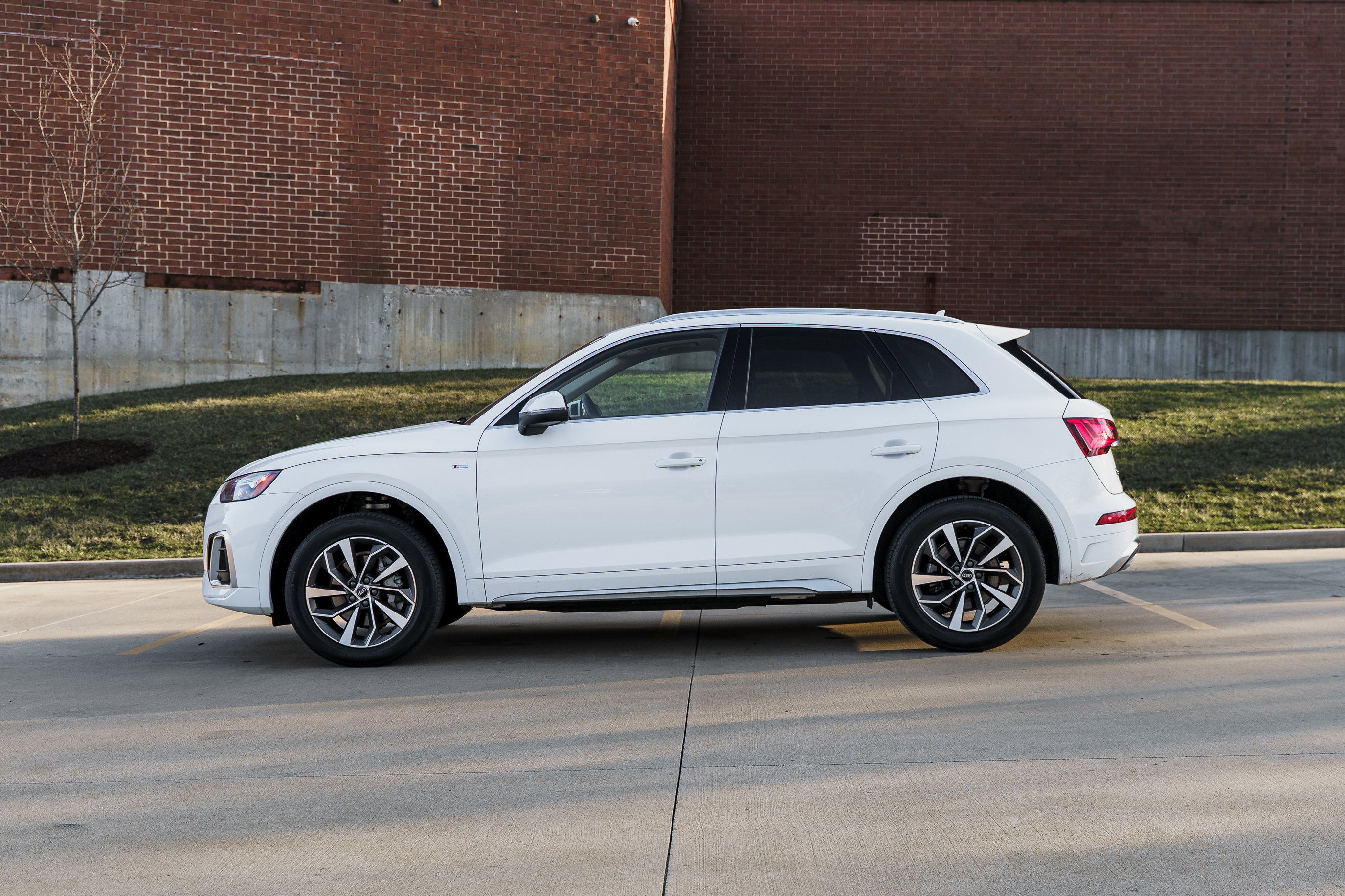 Certified 2023 Audi Q5 2.0T Premium w/ Convenience Package image 6