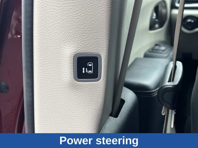 Used 2022 Chrysler Voyager LX FWD image 21