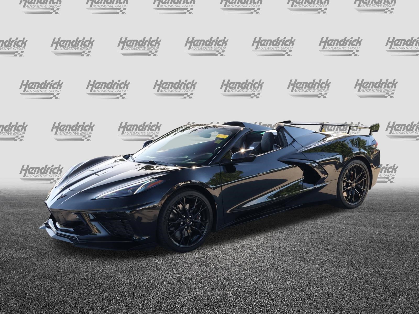 Used 2025 Chevrolet Corvette Stingray Premium Conv w/ Z51 Performance Package RWD image 5