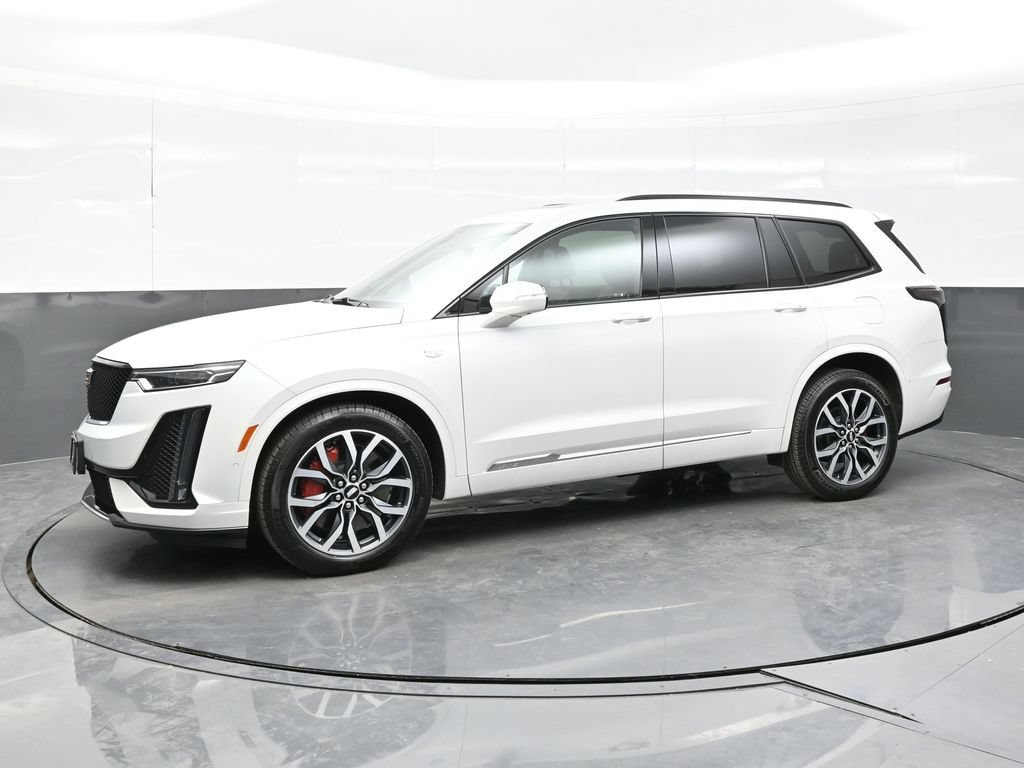 Certified 2025 Cadillac XT6 Sport w/ Platinum Package AWD/4WD image 3
