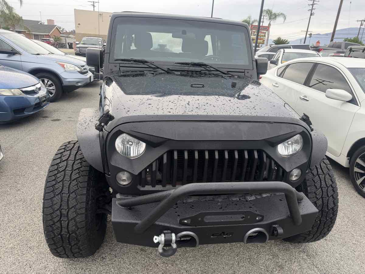 Used 2016 Jeep Wrangler Unlimited Sport w/ Connectivity Group AWD/4WD image 9