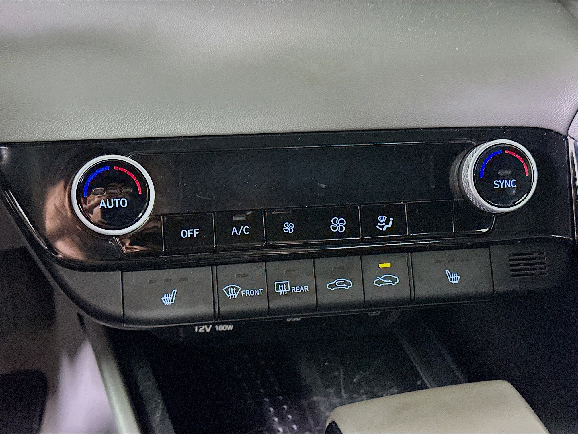 Used 2022 Hyundai Elantra SEL w/ Convenience Package image 23