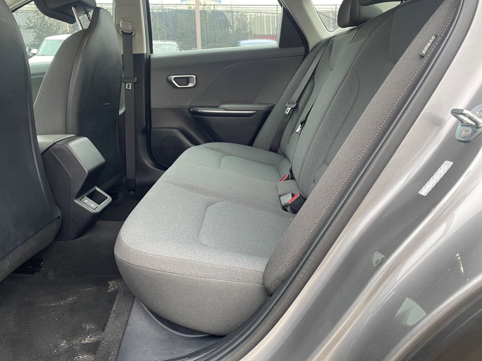 Used 2025 Kia K4 LXS image 28