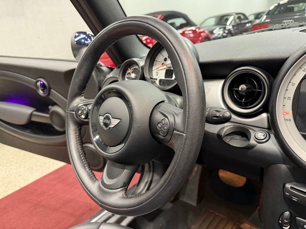Used 2012 MINI Cooper Convertible image 37