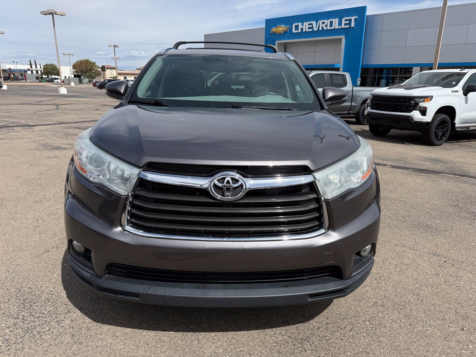 Used 2014 Toyota Highlander XLE AWD/4WD image 2