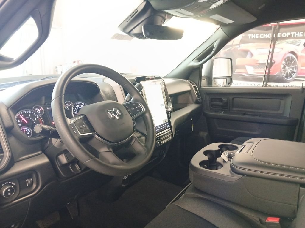 New 2026 RAM 2500 Tradesman AWD/4WD image 33