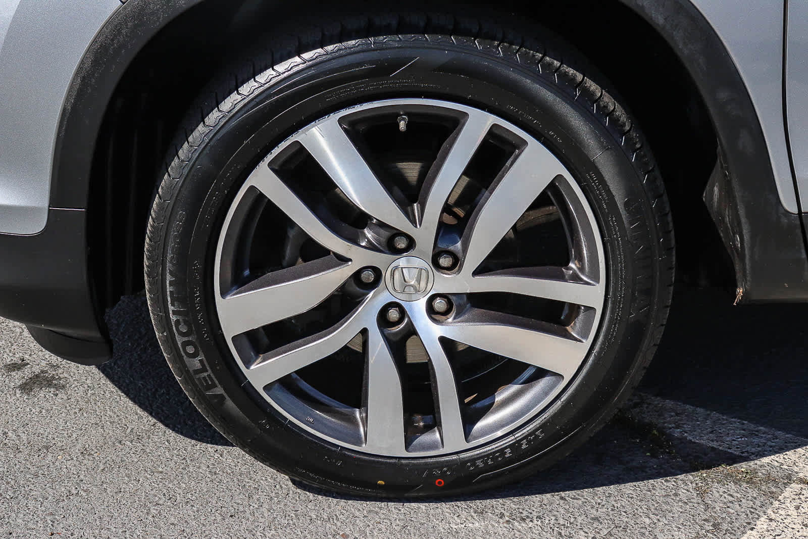 Used 2017 Honda Pilot Touring image 12