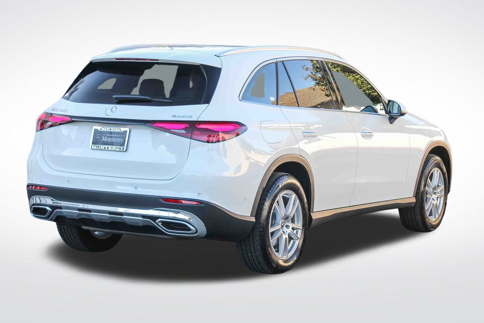 Certified 2025 Mercedes-Benz GLC 300 4MATIC image 9