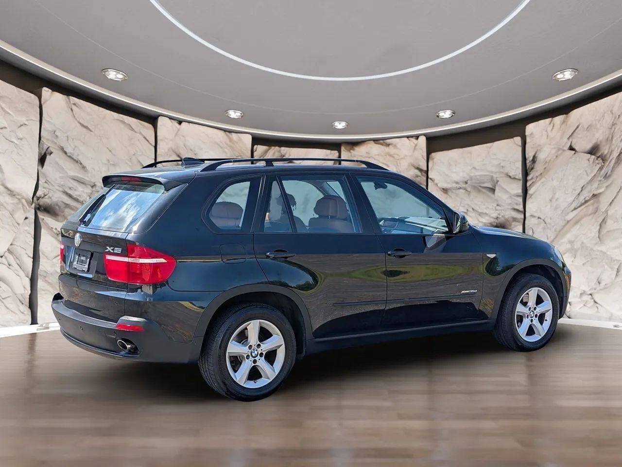 Used 2010 BMW X5 xDrive35d AWD/4WD image 11