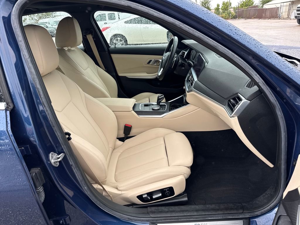 Used 2021 BMW 330i Sedan w/ Convenience Package image 26