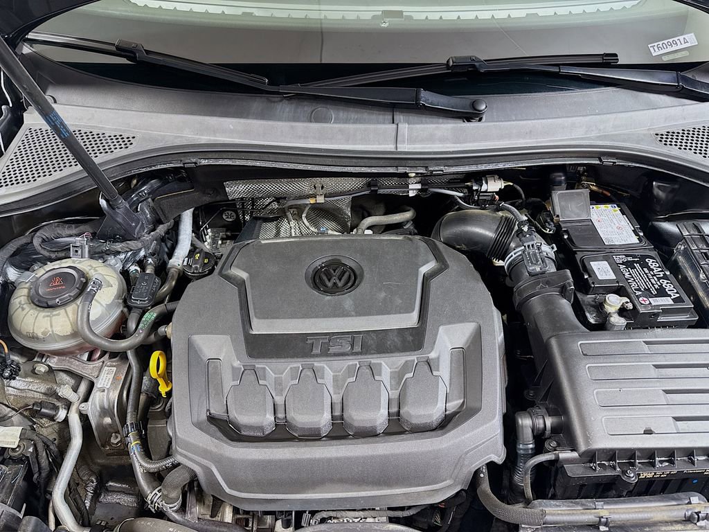 Used 2020 Volkswagen Tiguan SE R-Line image 27