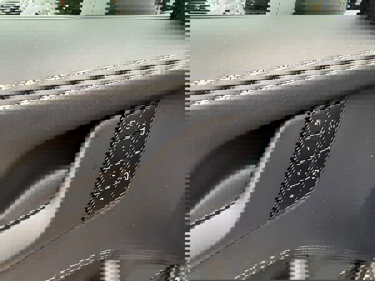 Used 2025 Porsche 911 Carrera 4 GTS image 20