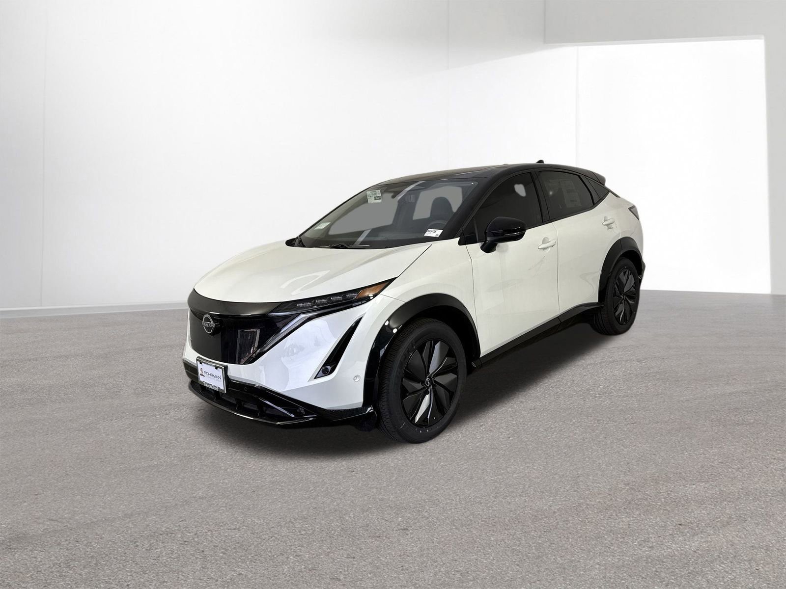 New 2025 Nissan Ariya Platinum image 2