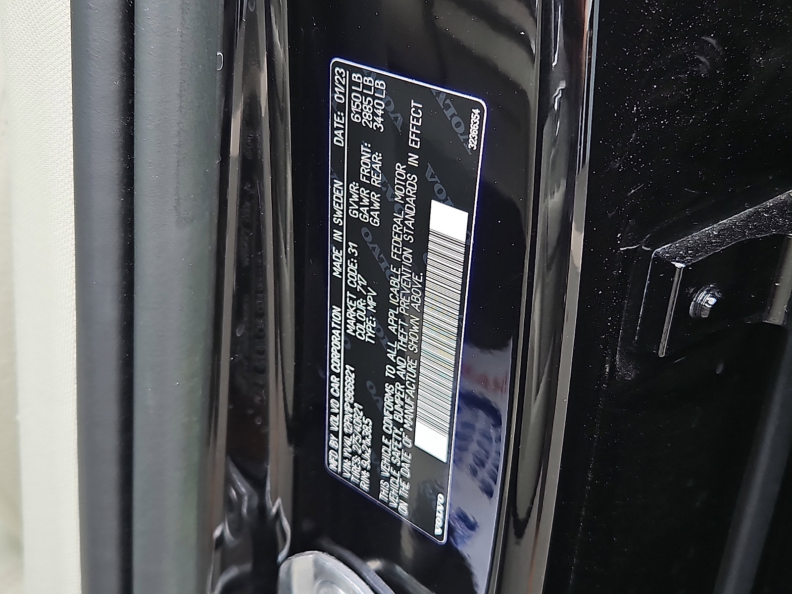 Certified 2023 Volvo XC90 B5 Plus w/ Protection Package Premier image 27