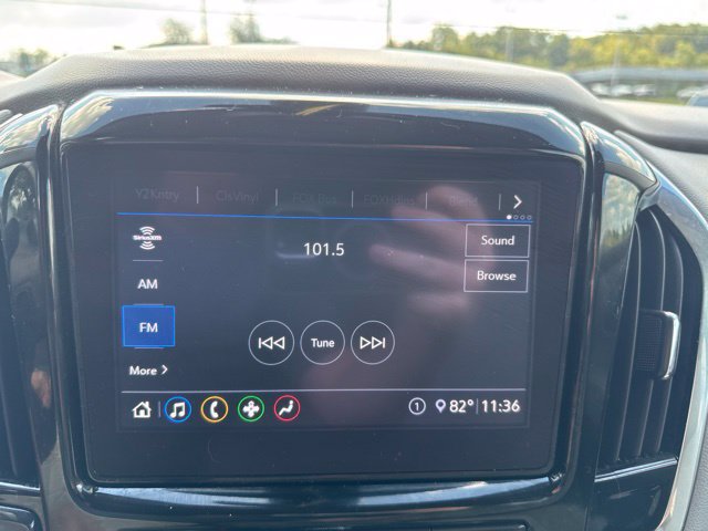 Used 2021 Chevrolet Traverse LT FWD image 19