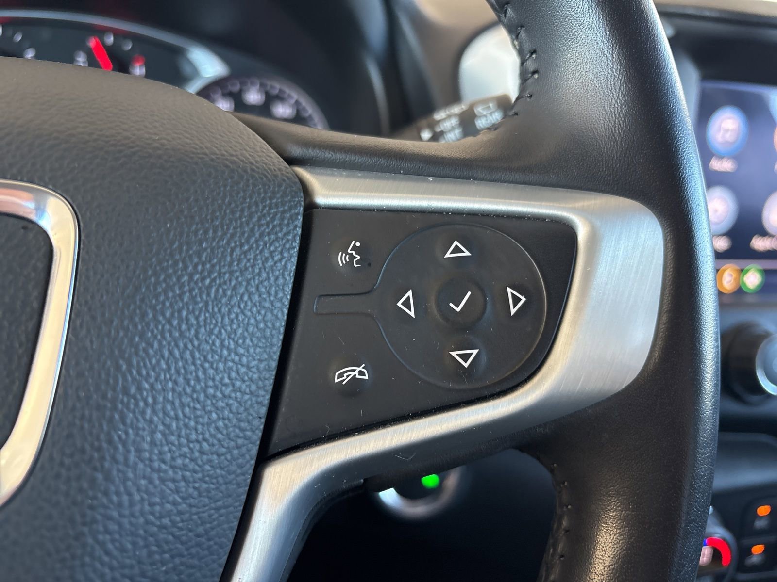 Certified 2022 GMC Terrain SLT w/ LPO, Floor Liner Package image 31