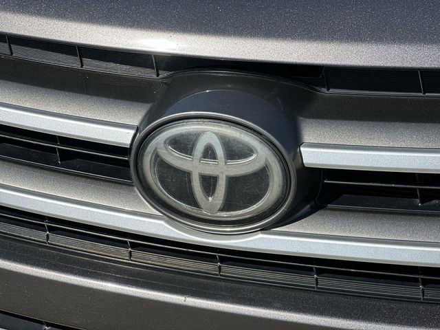 Used 2019 Toyota Highlander LE w/ Carpet Mat Package (TMS) image 29