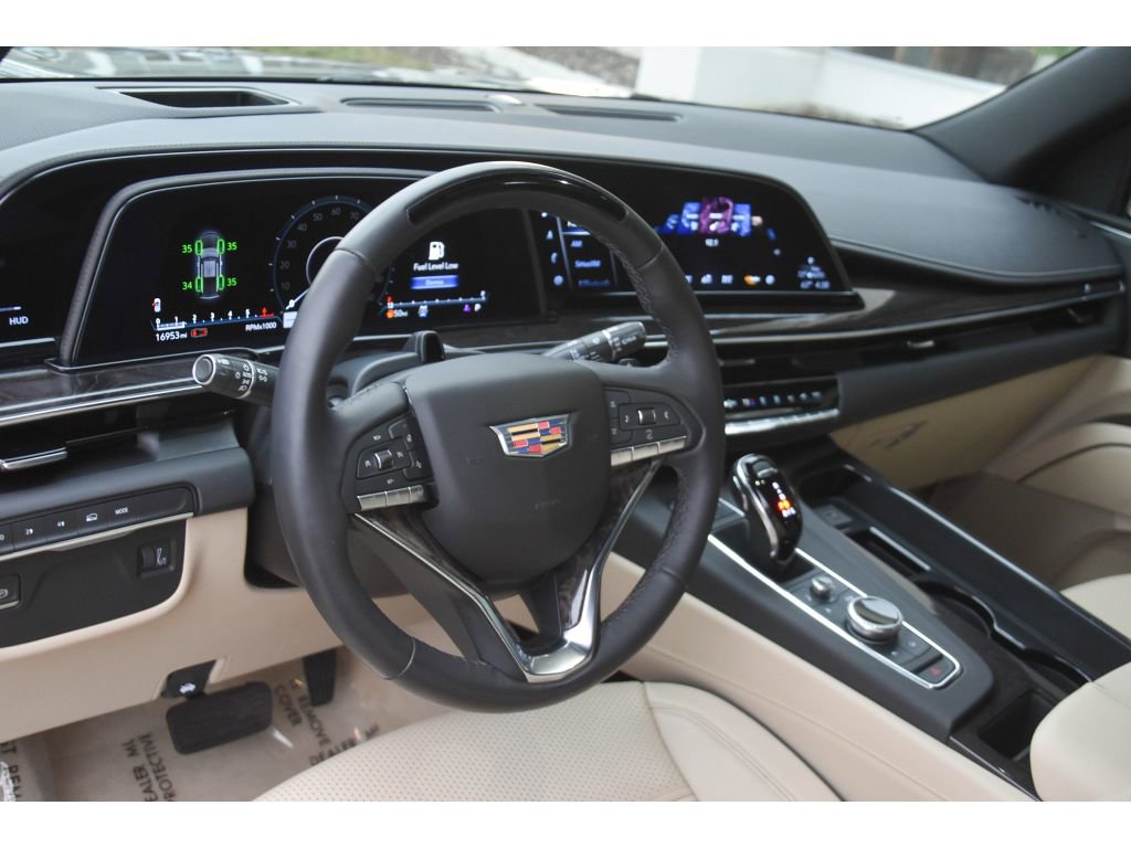 Certified 2023 Cadillac Escalade ESV Premium Luxury image 12