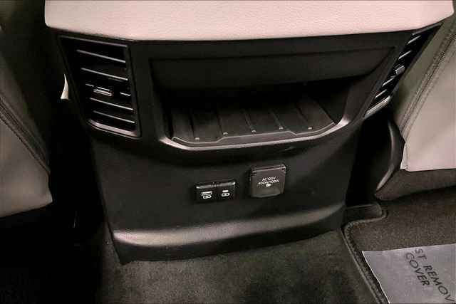 Used 2025 Toyota Tundra Limited image 31