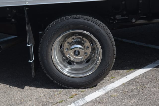 New 2026 Ford F550 2WD Regular Cab Super Duty image 23