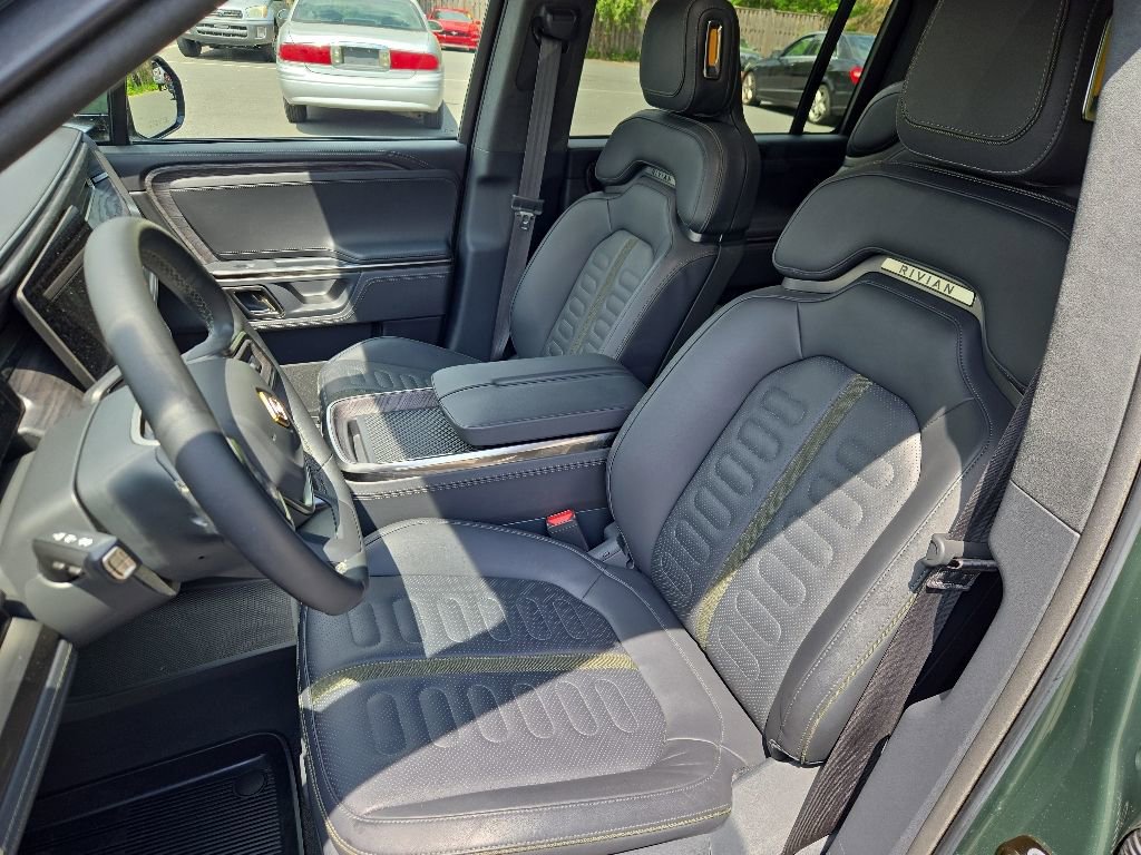 Used 2022 Rivian R1S Launch Edition AWD/4WD image 13