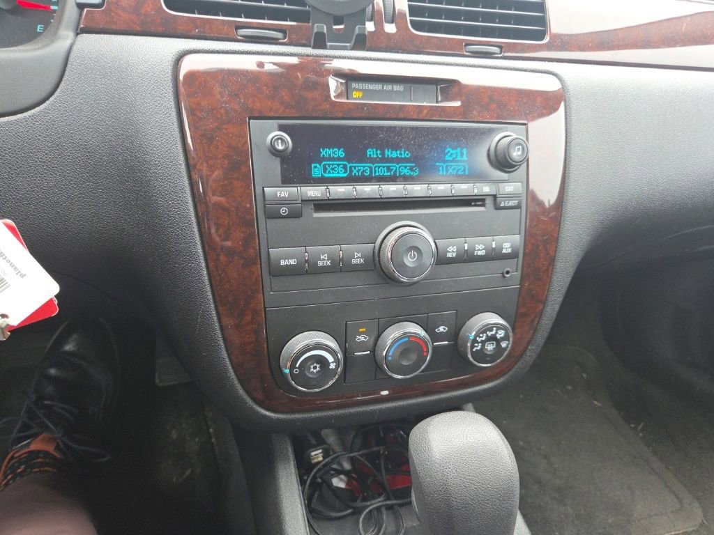 Used 2011 Chevrolet Impala LS FWD image 12