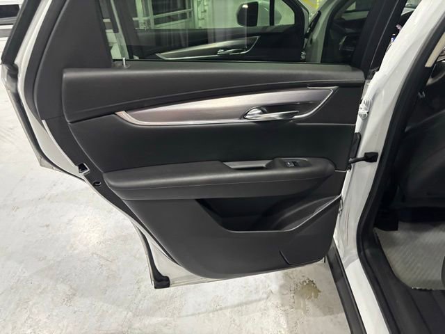 Used 2017 Cadillac XT5 Luxury w/ Driver Awareness Package AWD/4WD image 26