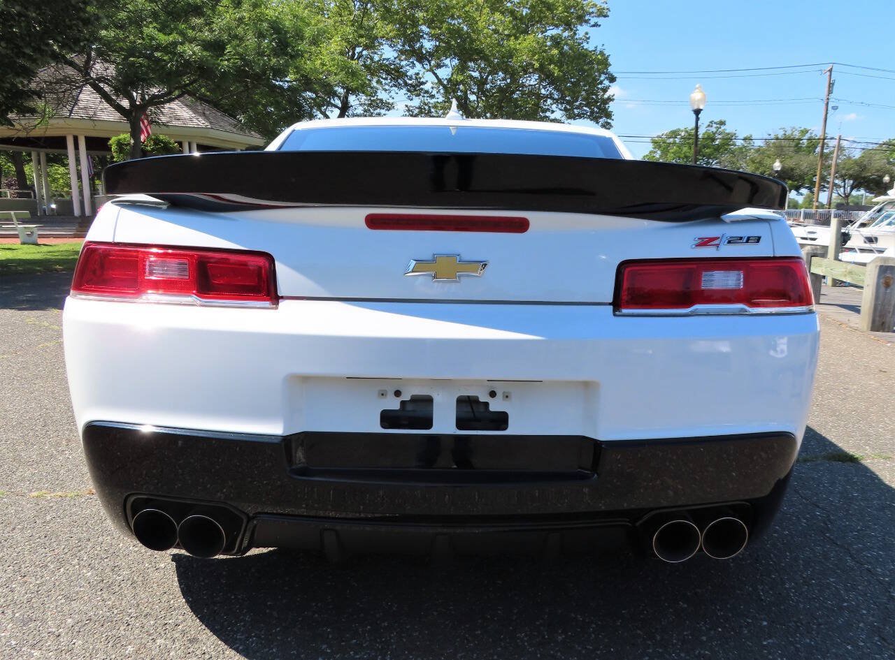 Used 2015 Chevrolet Camaro Z/28 RWD image 14