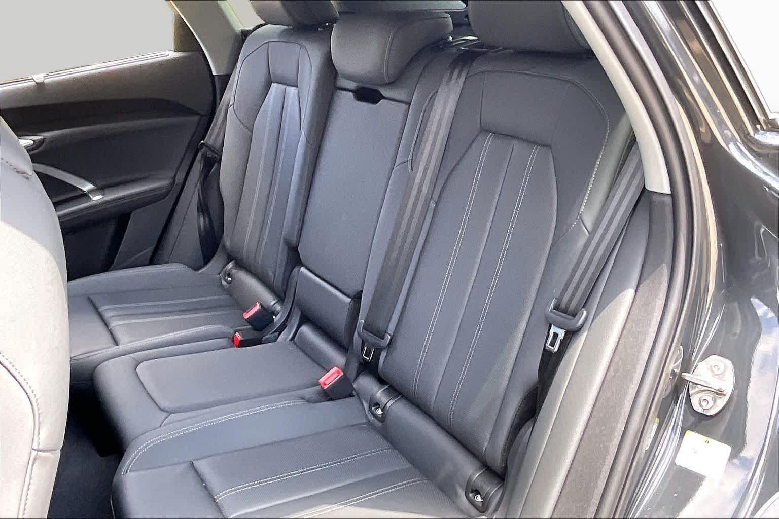 Used 2025 Audi Q5 Prestige AWD/4WD image 21