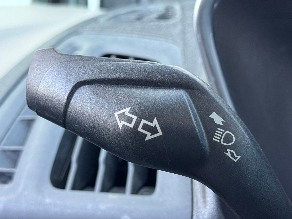 Used 2016 Ford Transit Connect Titanium FWD image 12