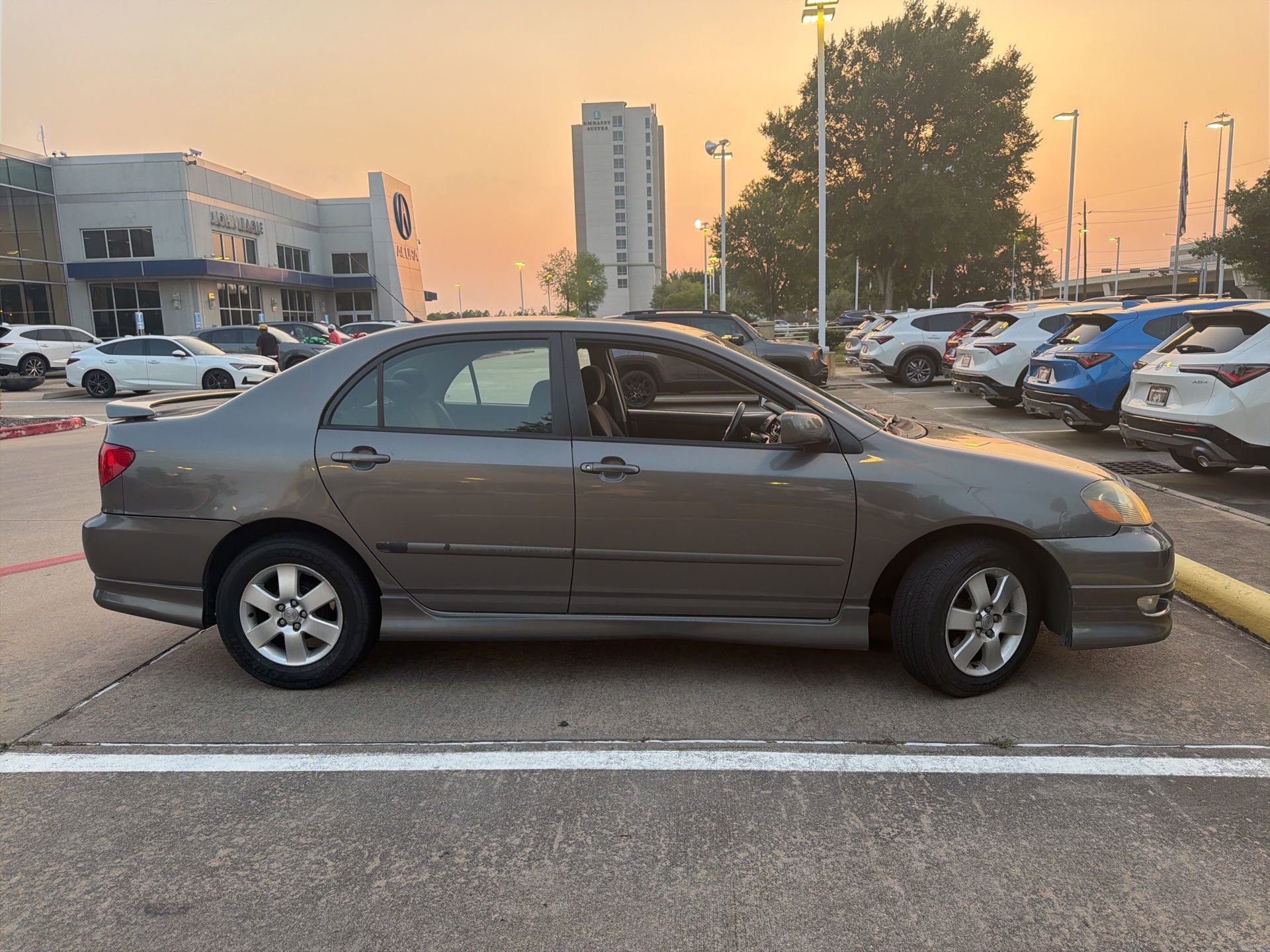 Used 2006 Toyota Corolla S FWD image 4