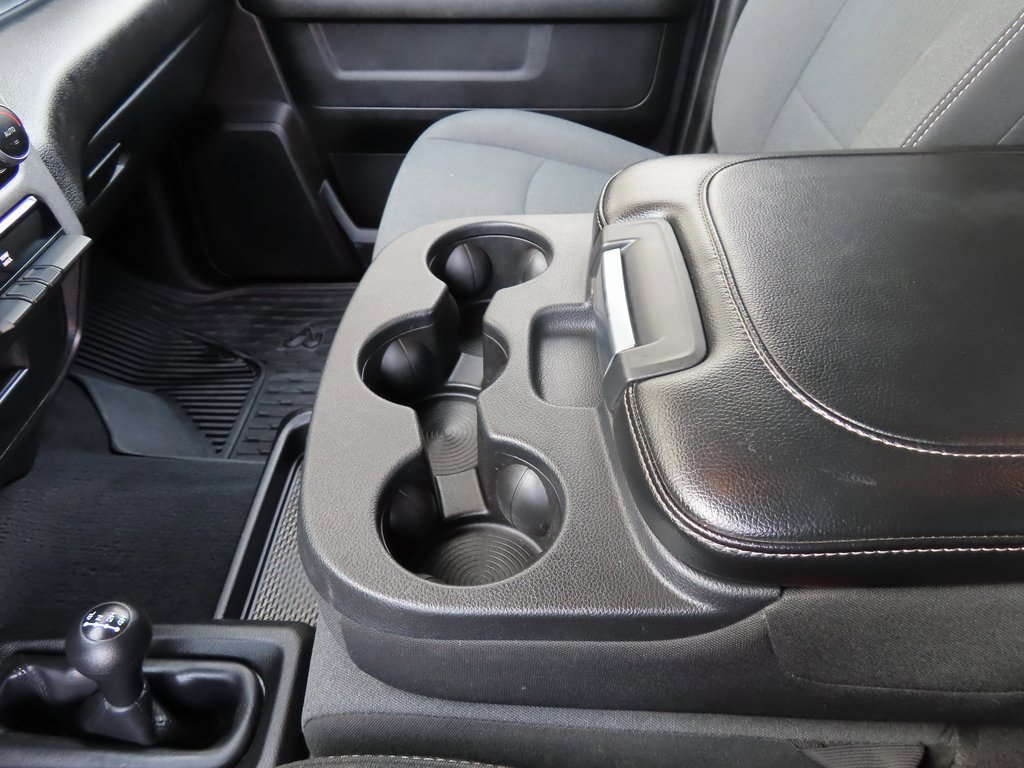 Used 2024 RAM 3500 Tradesman w/ Chrome Appearance Group image 22