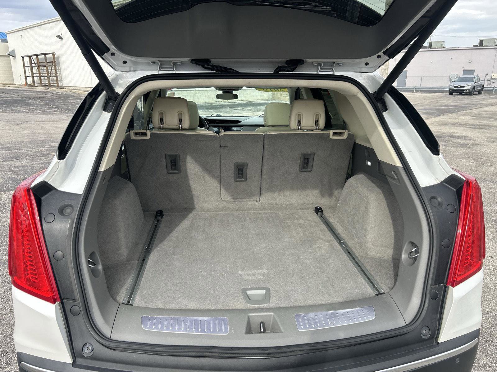 Used 2018 Cadillac XT5 Premium Luxury AWD/4WD image 7