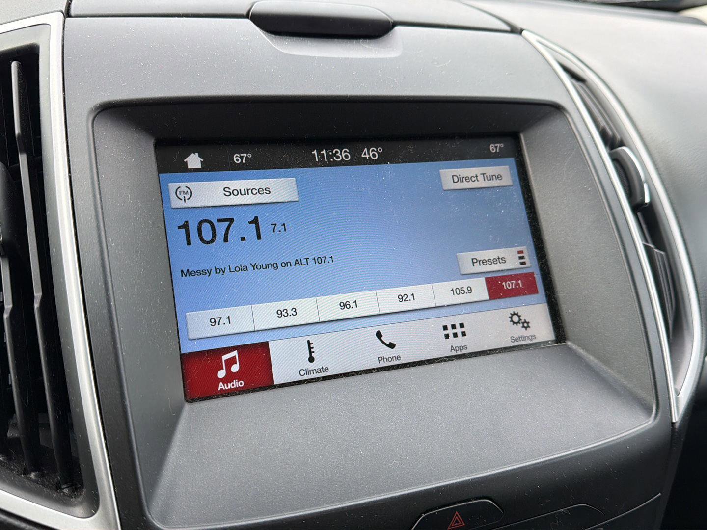 Used 2017 Ford Edge SEL w/ Equipment Group 201A image 19